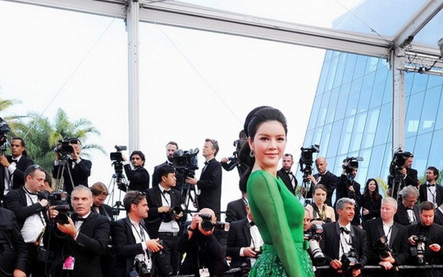 "Sao" Việt đến Cannes để làm gì?