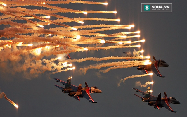 Mất 3 tiêm kích Su-27 cùng 4 phi công tài hoa: Ma xui quỷ khiến!