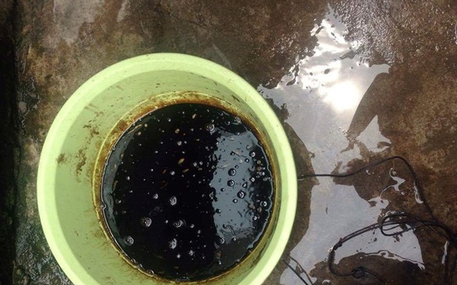 Giếng nhiễm xăng dầu, 11 hộ dân kêu cứu