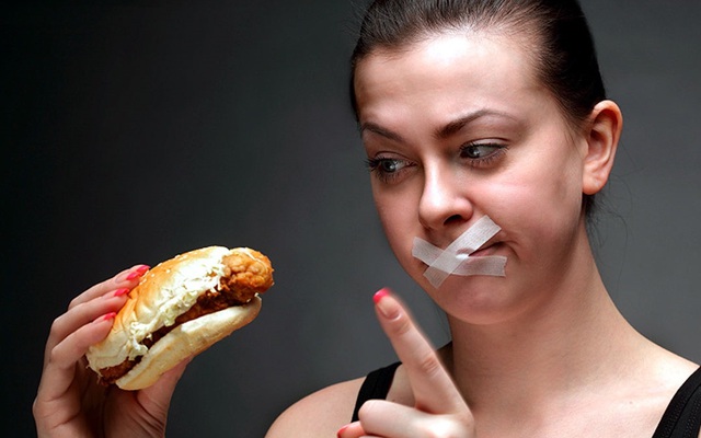 Chuyện khủng khiếp gì sẽ xảy ra với cơ thể khi bạn nhịn ăn?