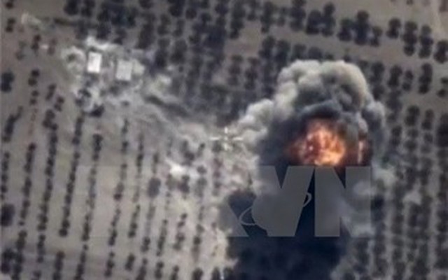 NATO: Chiến dịch không kích của Nga làm xói mòn hội đàm Syria
