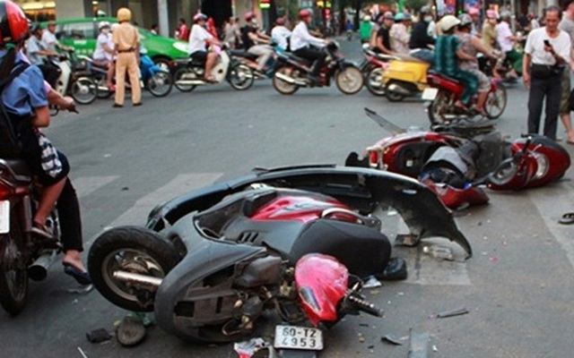 Hiến kế độc để giảm tai nạn giao thông ở Việt Nam