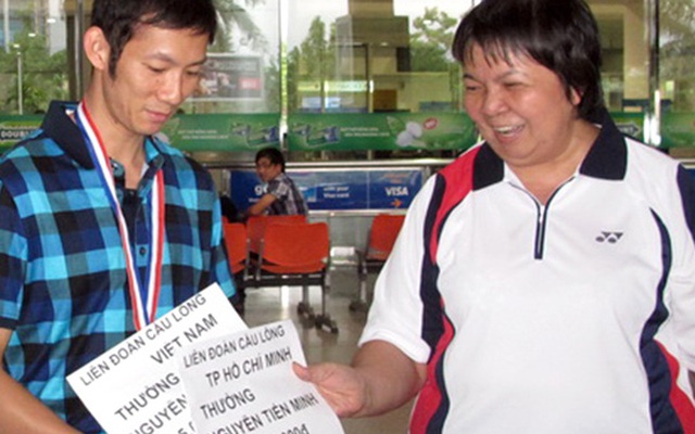 'Tôi xót xa vì Tiến Minh và Vũ Thị Trang đơn độc nơi xứ người'