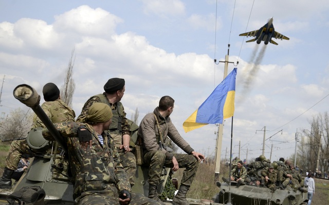 Poroshenko: Ukraine đang bảo vệ châu Âu khỏi nước Nga 'độc tài'?