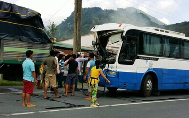 Quyết định sinh tử của tài xế Toàn trong phút xe khách mất phanh ở đèo Bảo Lộc