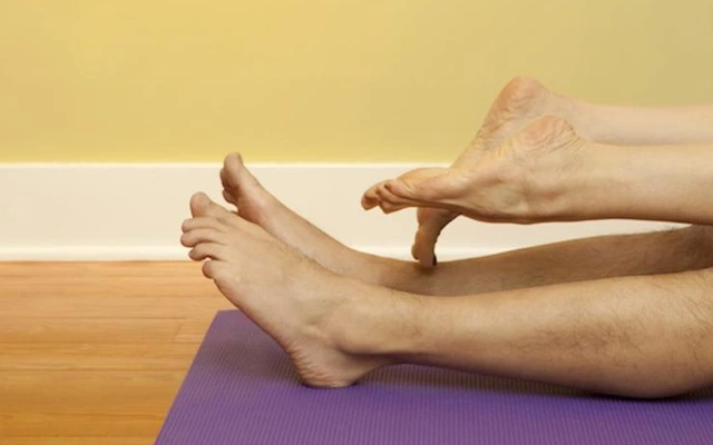 7 động tác yoga cực tốt cho chuyện "yêu"