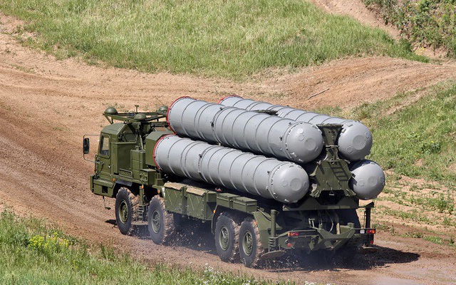 Truyền thông Nga: Hôm nay trung đoàn tên lửa S-400 trực chiến canh trời bán đảo chiến lược