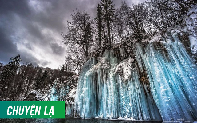 Chùm ảnh: Vẻ đẹp mê hoặc của những thác nước đóng băng trắng xóa ở cộng hòa Croatia