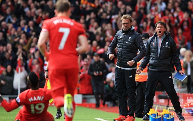 Liverpool "nhấn chìm" đối thủ trong trận derby Merseyside