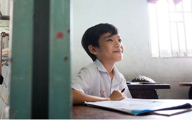 Món quà 1/6 tụi con nít nhà nghèo ao ước giản dị mà nhọc nhằn lắm: Được đến trường