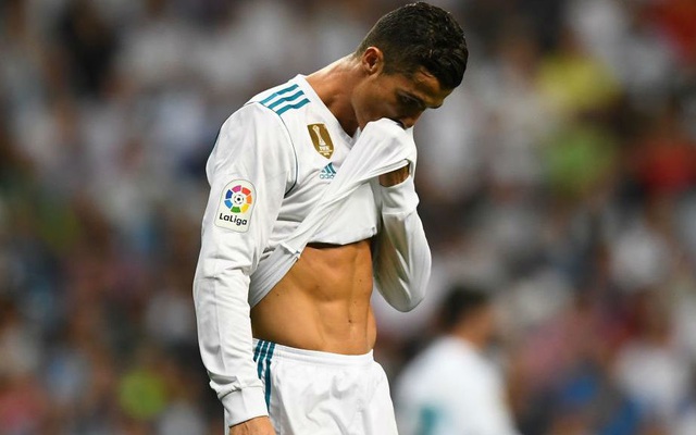 Ronaldo đạt kỷ lục tồi tệ, Real Madrid vẫn chiến thắng nhờ "thần hộ mệnh"