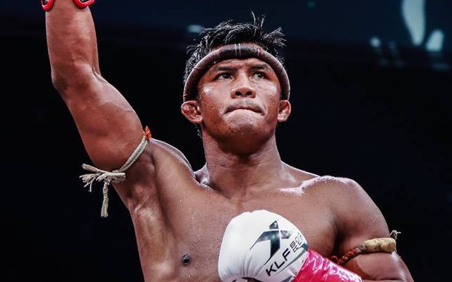 “Thánh Muay” Buakaw đại tỉ thí tại Trung Quốc ngay sau thảm bại của Yi Long