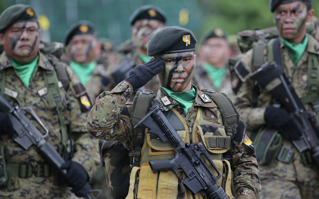 Đánh IS, Philippines không kích nhầm vào quân mình, 10 binh lính thiệt mạng