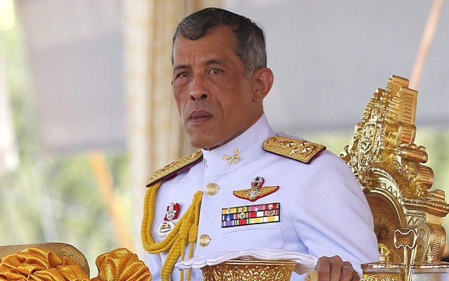 Thái Lan ra "tối hậu thư" cho Facebook vì đăng hình ảnh Quốc Vương ăn mặc thoải mái