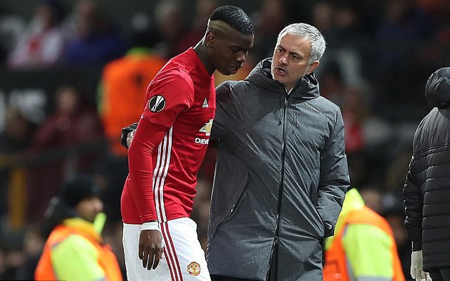 "Có lẽ Man United quá lớn đối với Mourinho"