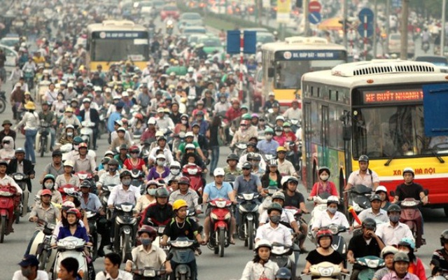 Hơn 90% người dân HN ủng hộ lộ trình cấm xe máy: "Trên mẫu phiếu có chữ ký người dân"