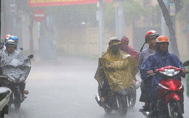 Miền Bắc sắp có mưa to, chấm dứt oi nóng suốt nhiều ngày