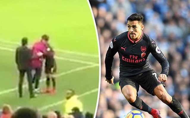 Fan Arsenal phẫn nộ với hành động của Sanchez sau trận thua Man City