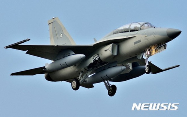 Hàn Quốc chuyển giao 12 máy bay tấn công cho Philippines