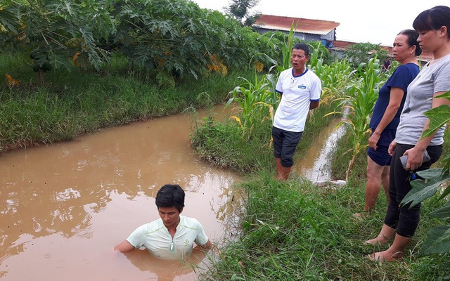 Hà Nội: Bé trai tử vong bất thường trong rãnh nước, trên người có vết thâm tím