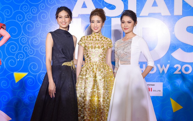 Lần hiếm hoi 3 mỹ nhân đẹp nhất Hoa hậu Việt Nam 2016 hội ngộ, đọ sắc cùng nhau