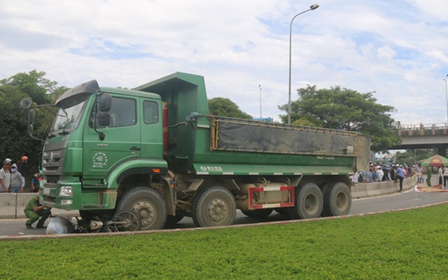 Lộ diện tài xế xe tải tông chết mẹ con tân sinh viên ở Đà Nẵng