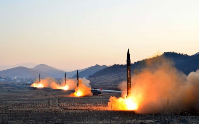 Nhà Trắng: Tên lửa Triều Tiên bay tới sát Nga hơn Nhật