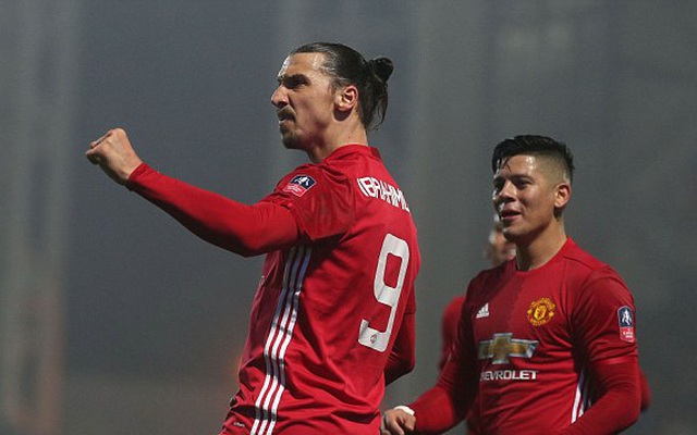 Ibrahimovic sắm vai "cứu thế", Man Utd thắng nhọc Blackburn Rovers