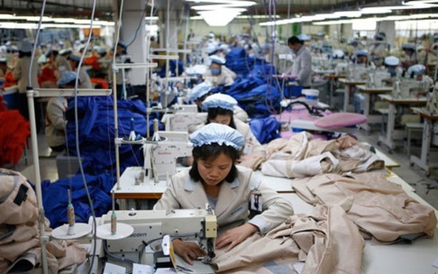 Trung Quốc cấm xuất khẩu xăng và cấm nhập khẩu dệt may từ Triều Tiên