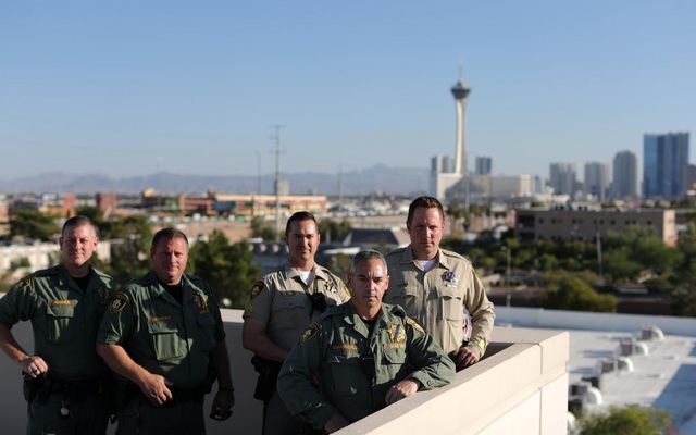 Vụ thảm sát Las Vegas: Nghi phạm qua mặt đội chống khủng bố như thế nào?