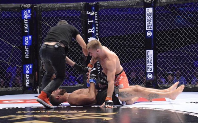 Võ sĩ MMA của Romania hạ knock-out đối thủ trong 8 giây