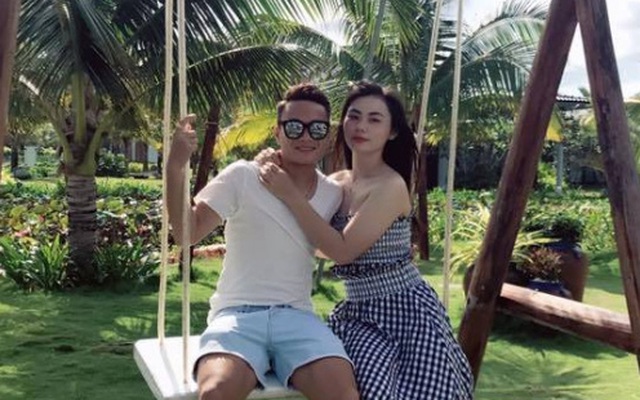 “Ronaldo Việt Nam” khoe người yêu xinh như hot girl