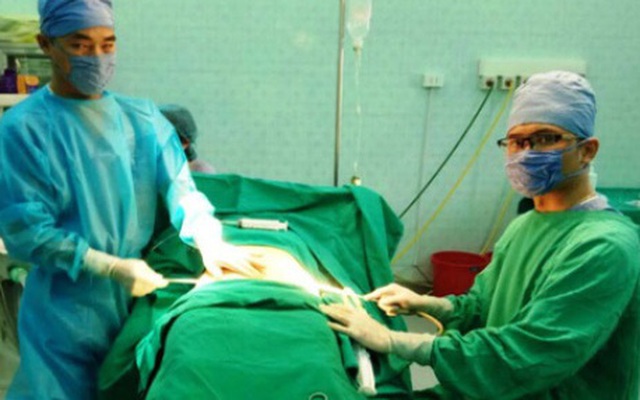 Phẫu thuật thẩm mỹ “chui” trong bệnh viện Nhi?