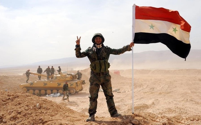 Quân đội Syria dội bão lửa thiêu đốt IS trên chiến trường Palmyra