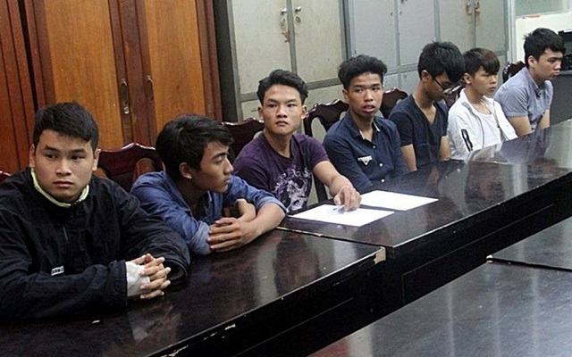 9 thanh niên đập phá hàng loạt ô tô ở Đà Nẵng bị bắt