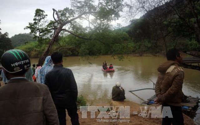 Lâm Đồng: Lật thuyền, 5 người chết và mất tích