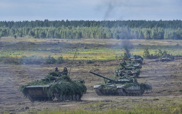 Dàn xe tăng thiết giáp dũng mãnh của Nga và Belarus trong tập trận Zapad-2017