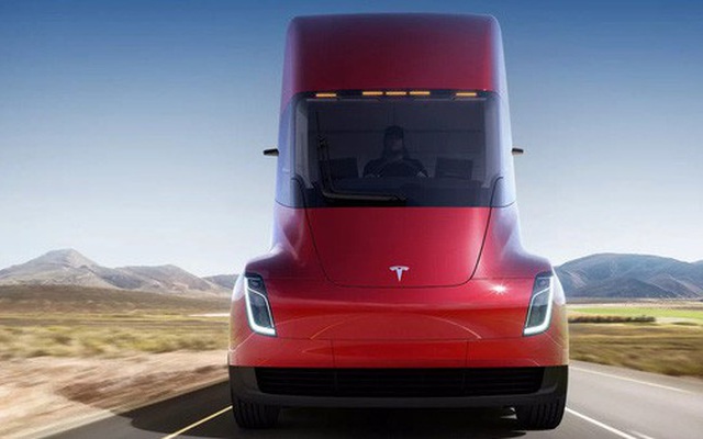 Xe tải điện của Tesla ra mắt rồi: Không gương chiếu hậu, chạy được tới 800km trong 1 lần sạc, gầm thấp như xe con