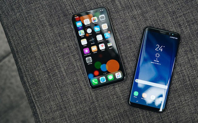 Đọ dáng iPhone X và Galaxy S8 - Cùng ý tưởng nhưng ai mới hoàn mỹ hơn?