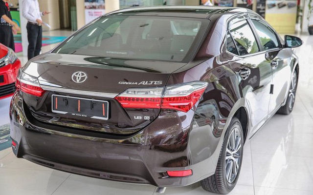 Toyota giảm giá lần cuối trong năm 2017, tới 40 triệu đồng