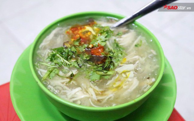 Bạn đã ăn thử súp cua nhà thờ Đức Bà hơn 20 năm tuổi tại Sài Gòn chưa?