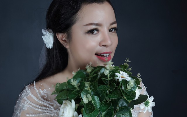 NSƯT Tố Nga gây tò mò khi diện váy cưới trong MV mới
