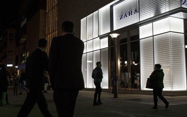 Làm ăn tốt, khiến đối thủ H&M lao đao nhưng ông chủ Zara lại vừa tuyên bố rao bán 16 cửa hàng tại chính quê hương Tây Ban Nha