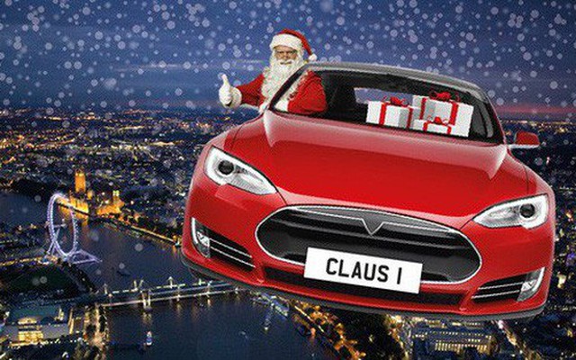 Tesla biến xe hơi của khách hàng thành xe tuần lộc với chế độ Santa Mode độc đáo