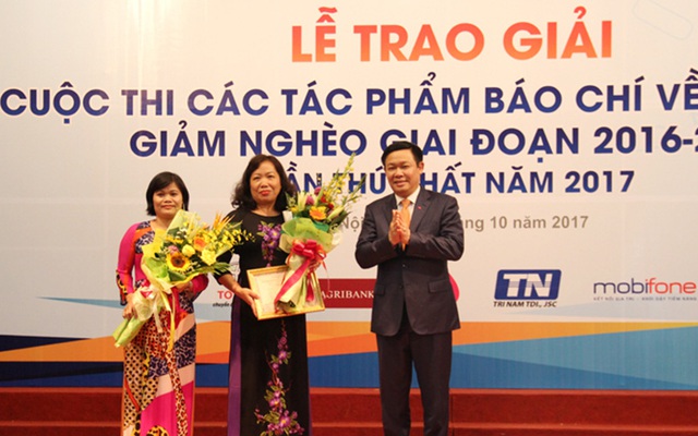 Giảm nghèo bền vững không đơn thuần chỉ là giúp hộ nghèo đủ cơm ăn áo mặc