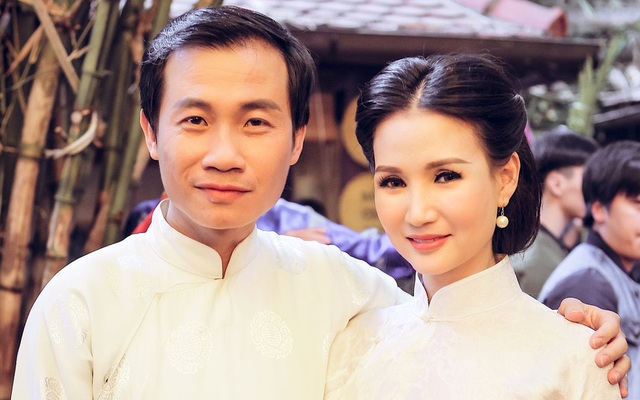 Hoa hậu Quý bà Sương Đặng dịu dàng trong MV xẩm "Tứ vị Hà Thành"