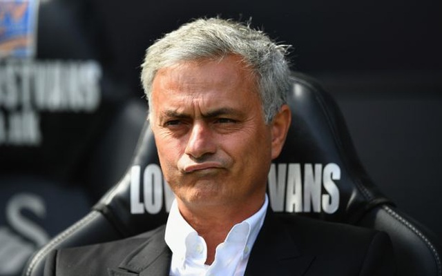 Sự im lìm của Mourinho và toan tính thâm sâu mang phong cách Người đặc biệt