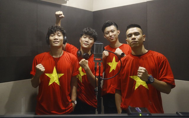 Nhóm O-Plus ra mắt ca khúc cổ vũ U23 Việt Nam