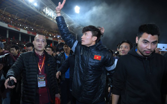 Xuân Trường: "Từ sáng đến giờ chúng em chưa ăn bữa chính thức nào nhưng không thấy đói"