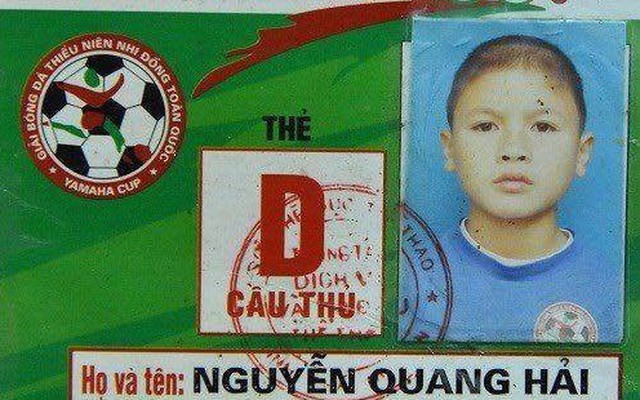 Đây là thẻ cầu thủ của Quang Hải 10 năm trước, và năm đó cậu bé đã là vua phá lưới